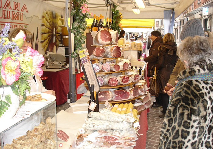 Borgomanero annulla il mercato di sabato 26 dicembre