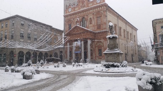 Borgomanero innevata. Foto