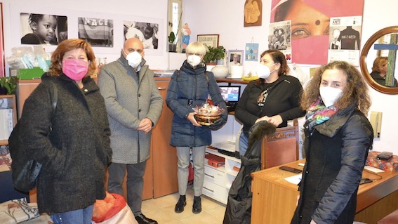 Borgomanero: doni alla Casa Famiglia