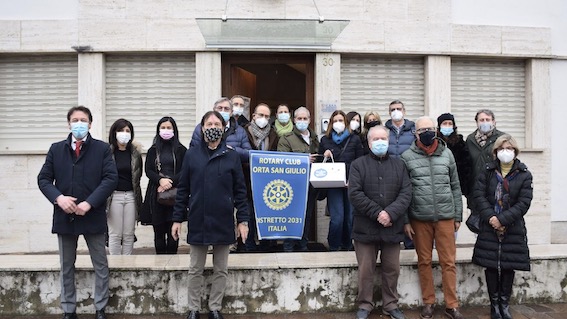 "Il piatto della Bontà", iniziativa del Rotary Club Orta San Giulio: offerti 100 pranzi 