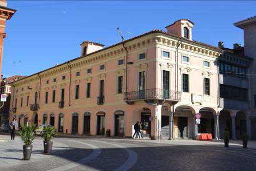 Borgomanero, scade il 31 marzo il termine per pagare il canone di occupazione suolo e aree pubbliche