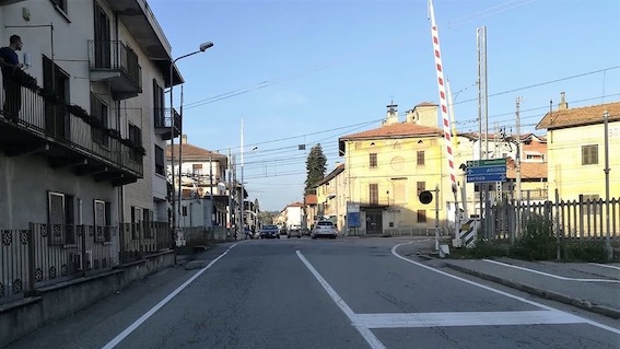 Borgomanero, chiusura temporanea dei passaggi a livello cittadini