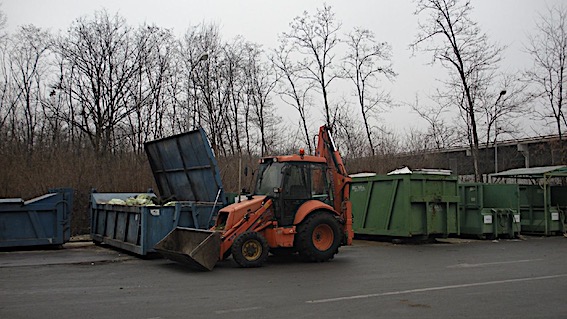 Anche a Borgomanero riaperta l'area ecologica per il conferimento di tutti i tipi di rifiuti