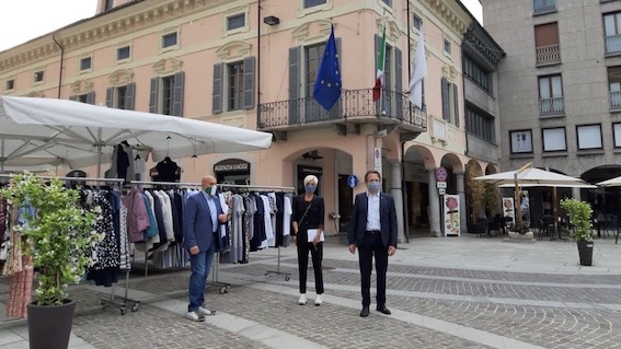 Borgomanero, è tornato il mercato in versione "completa"
