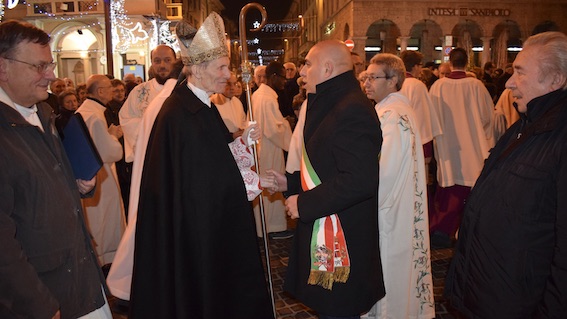 Anche a Borgomanero cordoglio per la scomparsa del cardinale Corti