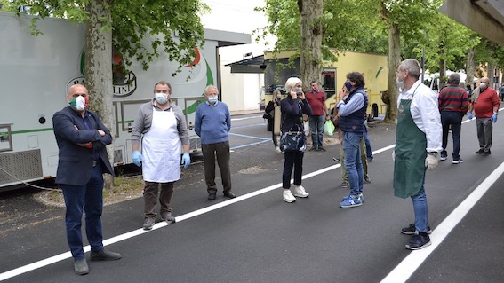 Borgomanero: venerdì mercato ancora in forma ridotta. Richiesta dalle associazioni di categoria e ambulanti