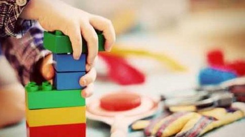 Borgomanero, sospese le rette del nido e del pre e post scuola elementare