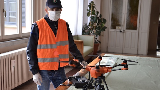 Borgomanero: il drone del Comune per i controlli degli spostamenti di auto e persone