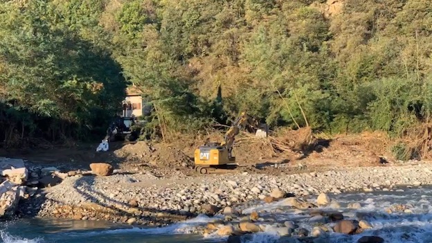 Romagnano Sesia: iniziata la rimozione delle macerie e la messa in sicurezza del ponte