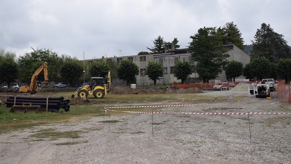 Gozzano, iniziati i lavori per la realizzazione del parcheggio nei pressi del cimitero cittadino