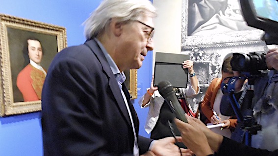 Orta San Giulio: previsto maltempo, rinviato al 2021 l'evento con Sgarbi