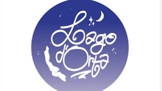 Orta San Giulio, venerdì 13 agosto la "Nuotata sotto le stelle"