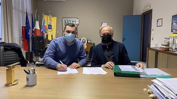 Provincia di Novara, siglato il contratto di Lago del Cusio