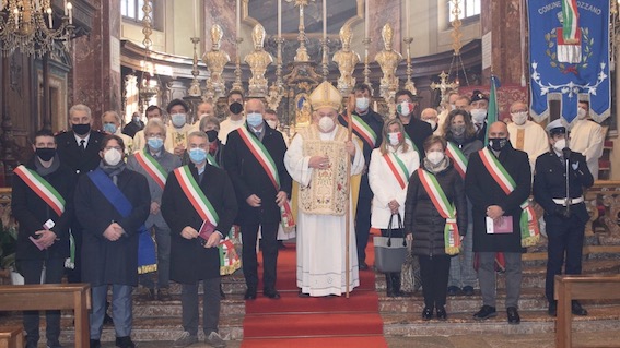  Gozzano: celebrata la festa patronale di San Giuliano con i sindaci della Riviera