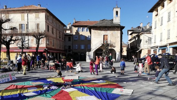 Orta San Giulio: manifestazione in piazza Motta di "Vco in movimento". Foto
