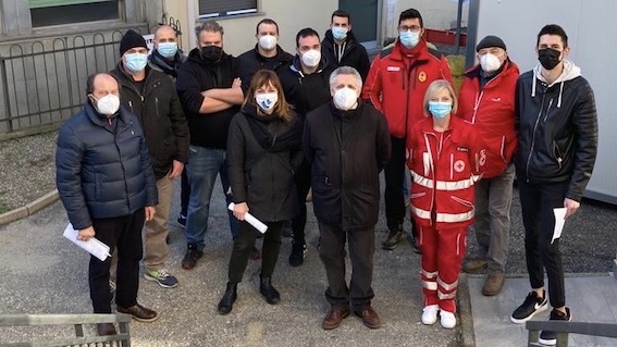 Borgomanero, vaccinazioni anti-covid per volontari della Cri e della associazioni di soccorso
