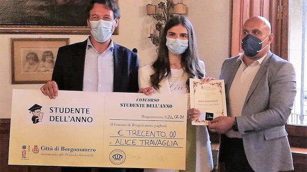 Borgomanero, premiazioni del concorso "Studente dell'anno" e "Studente dell'anno junior"