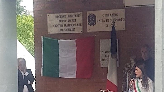 Gozzano: il Comune dona targa storica al Museo "Aldo Rossini" di Novara