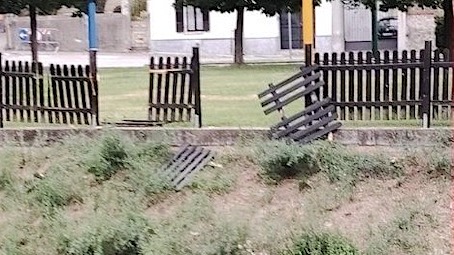 Romagnano Sesia, vandalismi al parco