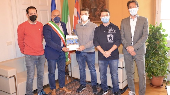 Borgomanero, il sindaco ha incontrato i ragazzi del Sermig