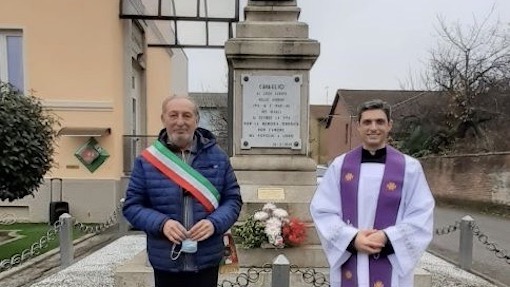 Cavaglio d'Agogna, targa commemorativa per il Milite Ignoto