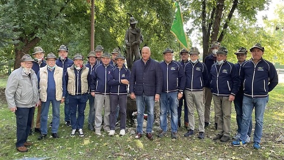 Gozzano, festa degli Alpini per i 149 anni del Corpo. Foto