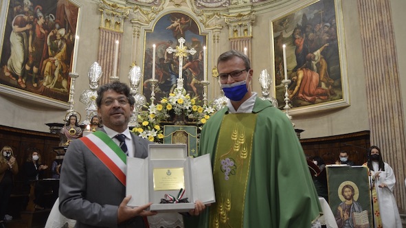 San Maurizio d'Opaglio, il saluto a don Massimo Volpati trasferito a Novara. Fotogallery