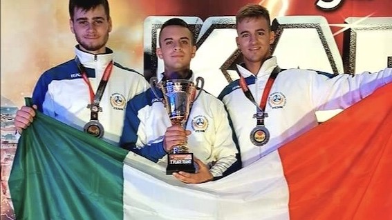 Karate World Championship Wukf: oro a squadre per gli atleti della Kenshukai Shito Ryu di Agrate Conturbia. Altri titoli individuali