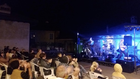 Ameno, in corso il "Claddagh Fest". Foto