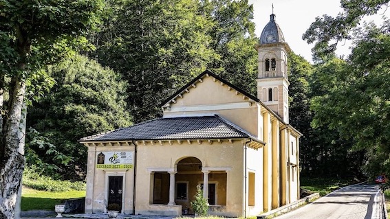  Santuario della Madonna di Luciago: si festeggia il 500^ anniversario dell'affresco del Cristo in Croce