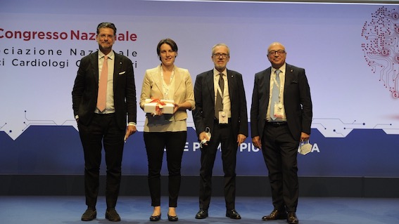 Riconoscimento alla Cardiologia dell'ospedale di Borgomanero al 52° congresso nazionale ANMCO