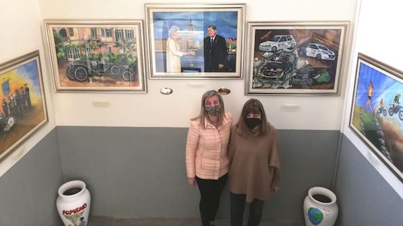 Armeno, in municipio la mostra permanente dei dipinti originali del murale "Scalare la montagna"