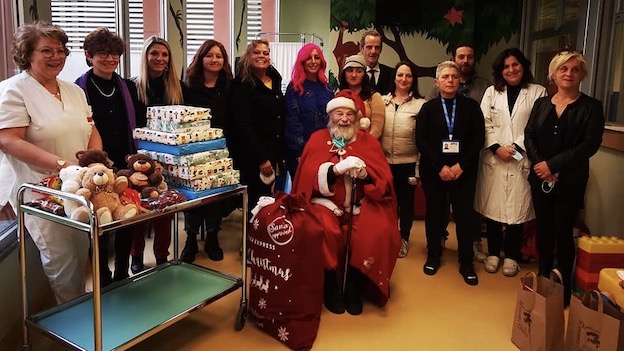 Babbo Natale in visita alla Pediatria di Borgomanero
