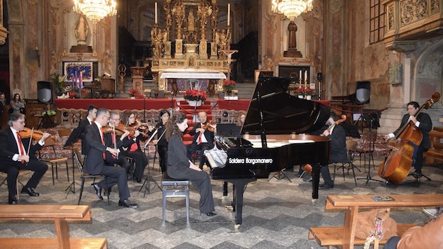 Borgomanero, atmosfera di festa grazie al concerto di Natale in Collegiata