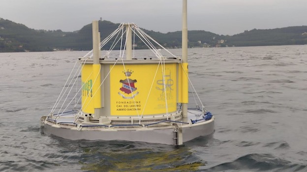 Lago d'Orta: riposizionata la boa limnologica
