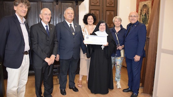 "Premio Muratore" dei Lions assegnato alle Suore del Monastero di San Giulio