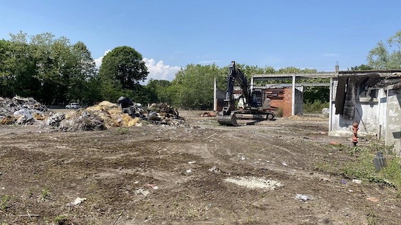 Agrate Conturbia, iniziata la bonifica dell'area Ambroplast