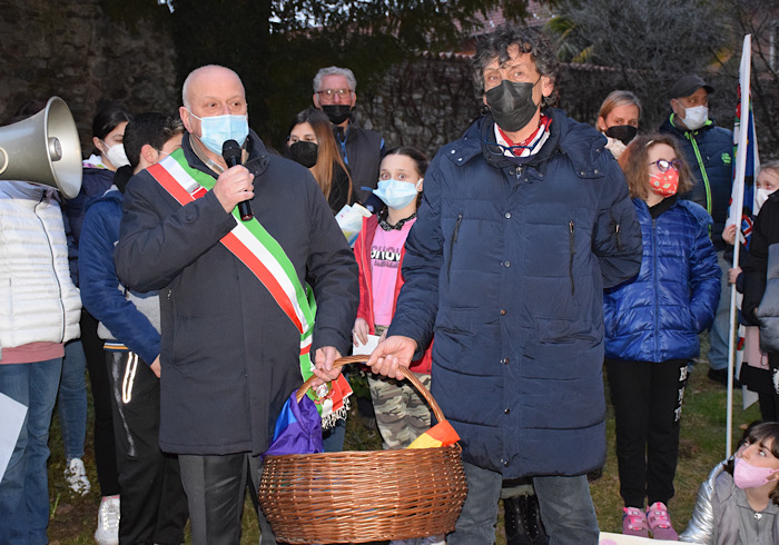 Marcia per la pace a Gozzano. Il Cusio si prepara a ospitare 200 profughi