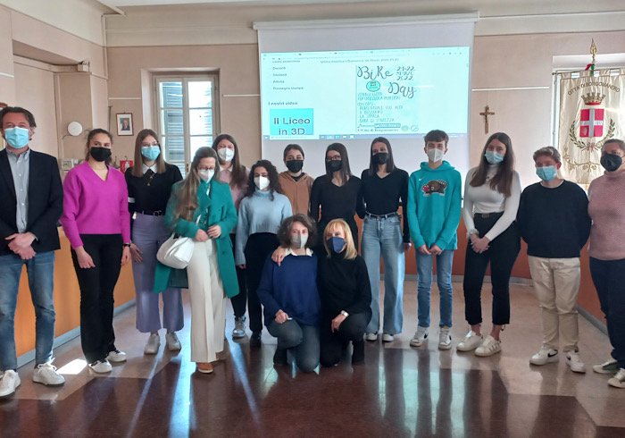 A scuola in bicicletta: la due giorni sostenibile promossa dagli studenti del liceo Galilei di Borgomanero