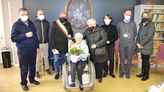 Borgomanero, 100 candeline per la signora Margherita
