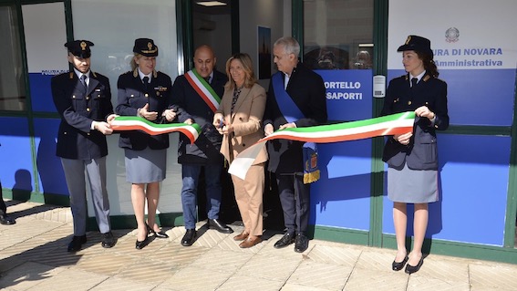 Borgomanero, inaugurato lo Sportello passaporti della Questura di Novara