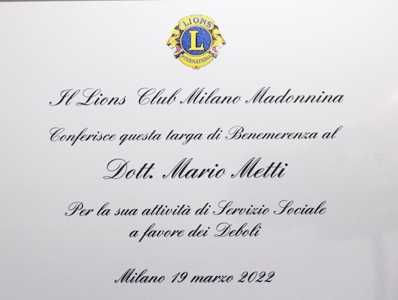 Dal Lions Club Milano Madonnina una benemerenza a Mario Metti