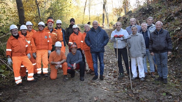 Gozzano, ripulita la strada del Monte Grande