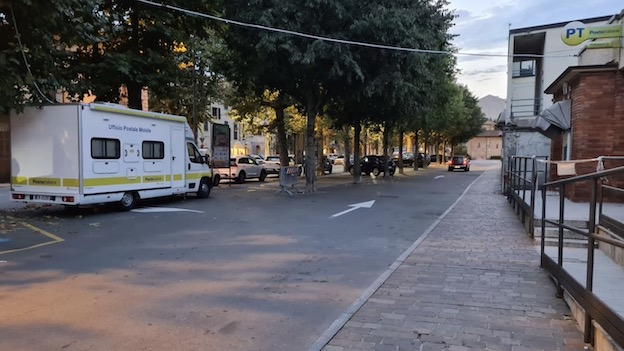 Borgomanero, attivo l'ufficio postale mobile in viale don Minzoni