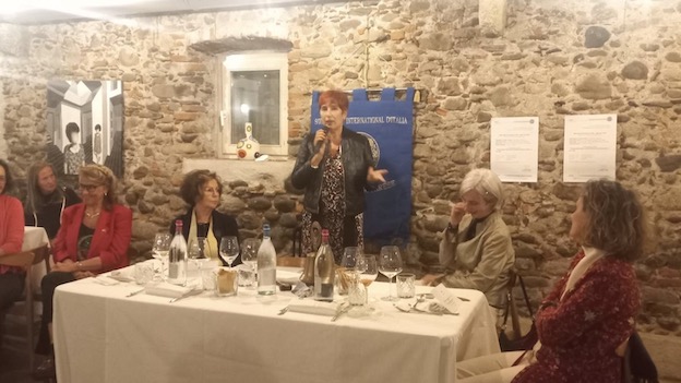 Conviviale del Soroptimist Alto Novarese con donne protagoniste