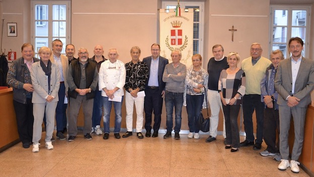 Borgomanero, "Stelle e Padelle" sostiene le associazioni del territorio