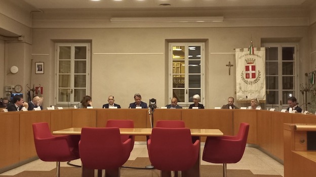  Borgomanero, discussione sulle carenze di aule degli istituti superiori