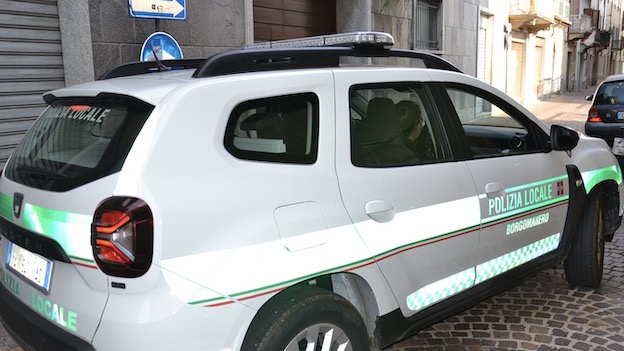   Borgomanero, individuato e denunciato responsabile del furto di una borsetta