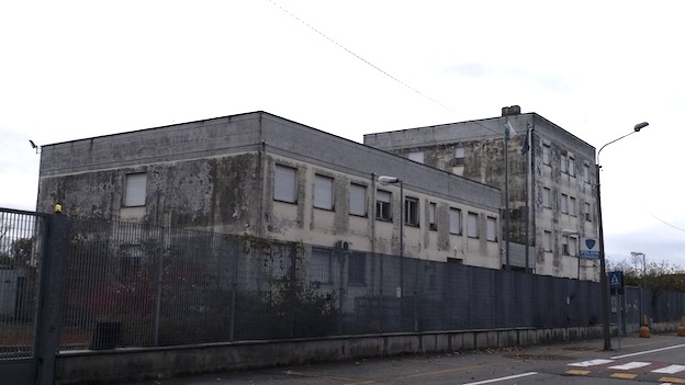 Centro accoglienza rifugiati all'ex sede Polstrada, perplessità del sindaco