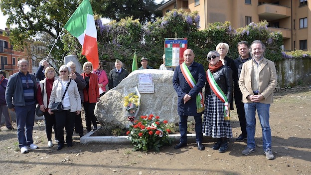 Borgomanero, inaugurata la targa in memoria di Giuseppino Zoia